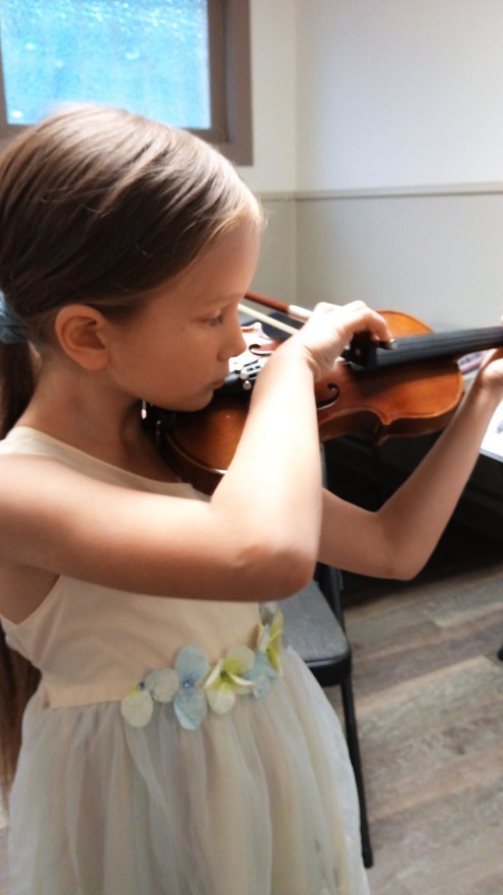 Violin Lesson Gallery